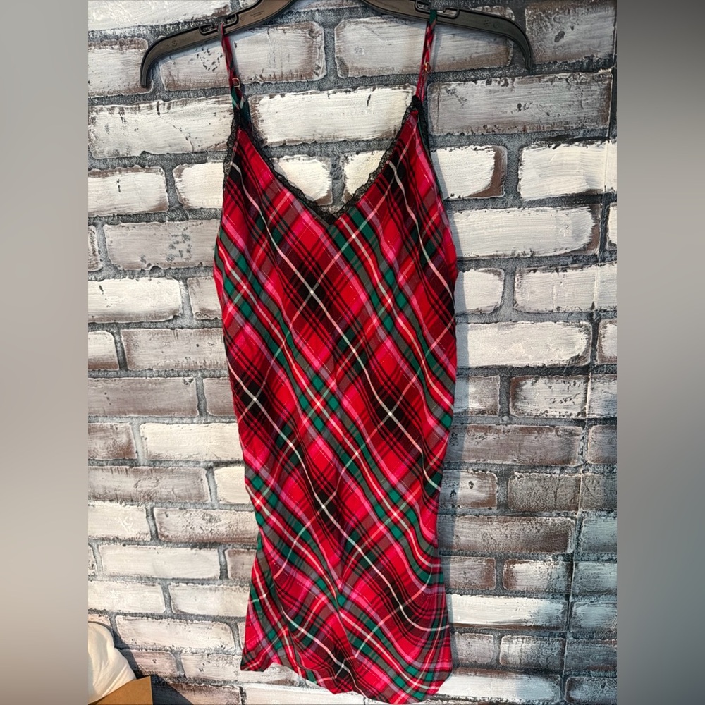 Victoria’s Secret Red Plaid Cami Slip Dress / Nightgown Women Size M